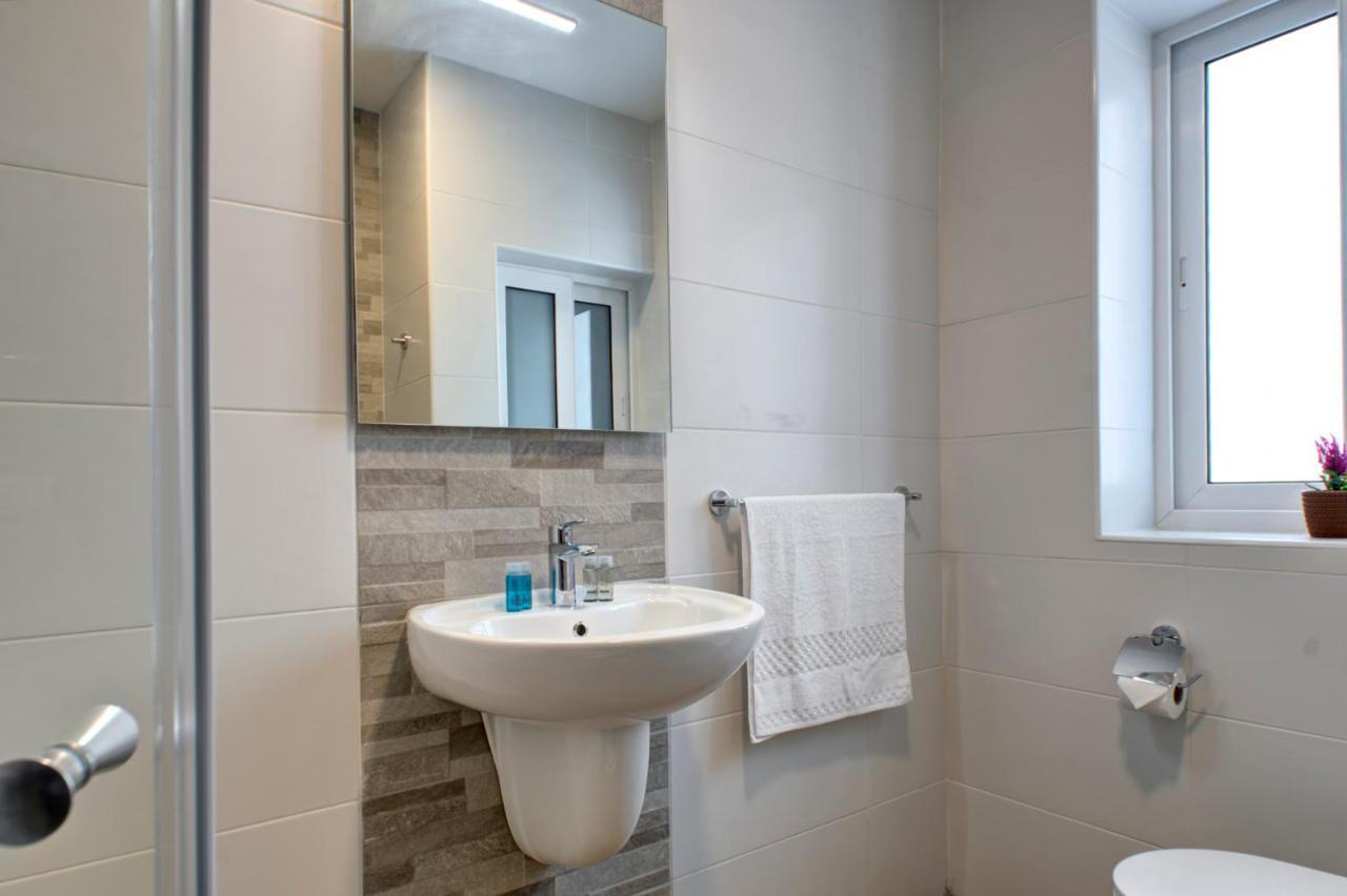 Seaview Stays St. Paul's Bay Room photo