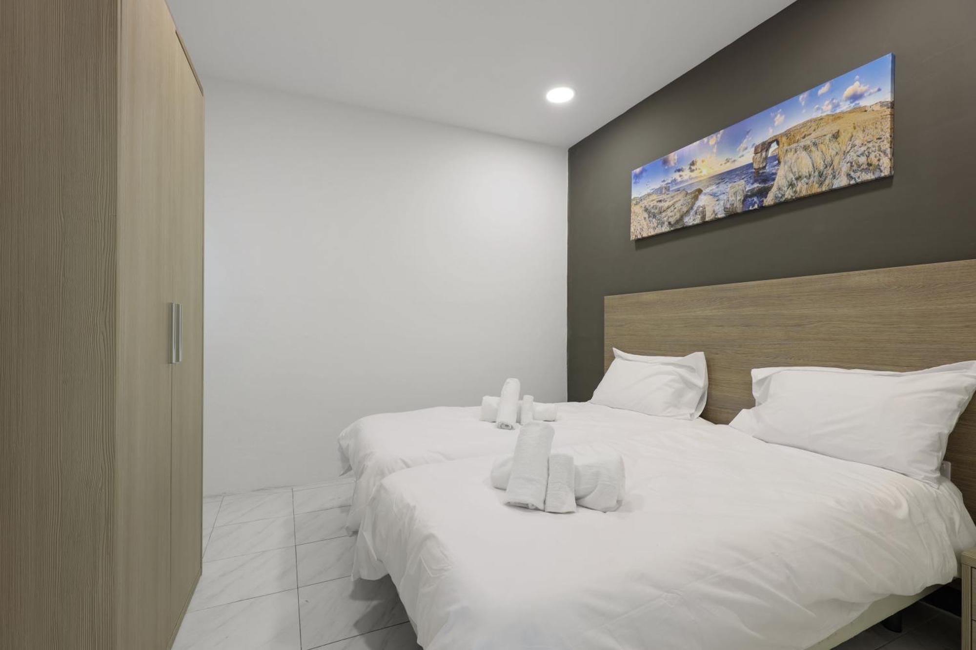 Seaview Stays St. Paul's Bay Room photo